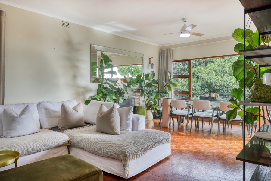 5 Bedroom Property for Sale in Fresnaye Western Cape